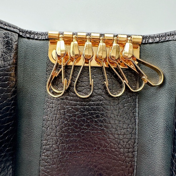 ✨GIANNI VERSACE Grained Leather Key Holder Case - Picture 8 of 11